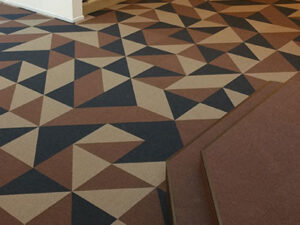 Modulære tæppefliser | kvadratiske gulvfliser der kan kombineres frit for ønsket design, let at lægge og udskifte ved behov i kontorlandskaber